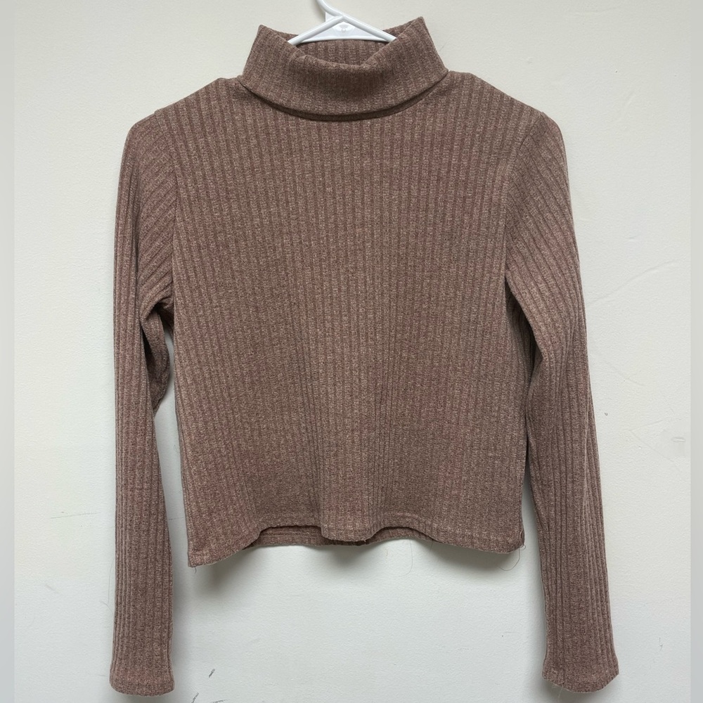 Olivia Rae Brand Plum/Mauve Long Sleeve Ribbed Turtleneck Labeled Size Large
